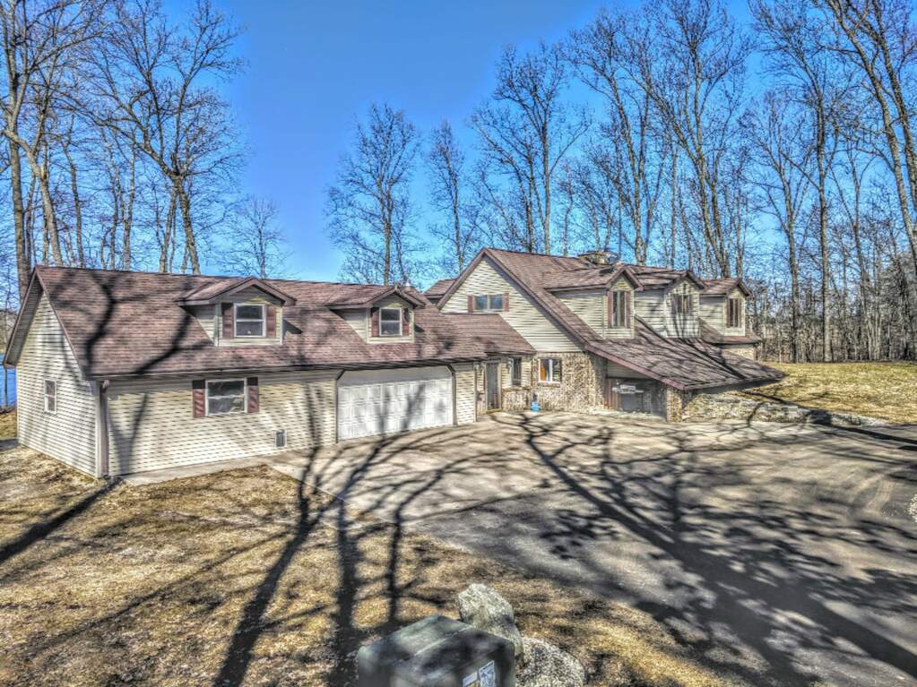 11480 S M 37 Highway Dowling, MI 49050 MLS 18011468 properties