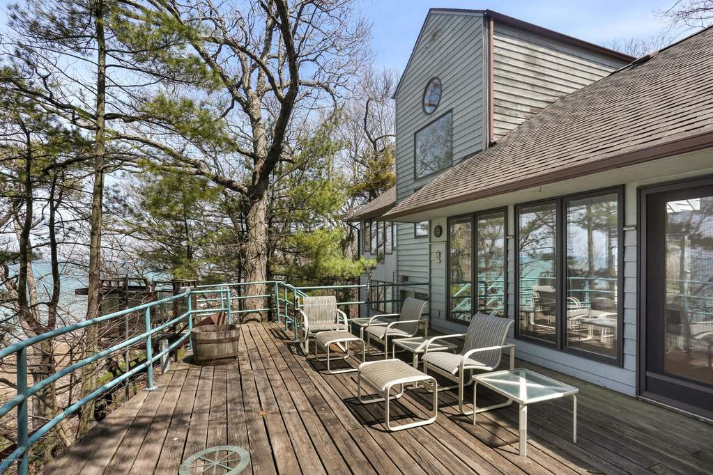 72 West Road Dune Acres, IN 46304 MLS 18017365 properties