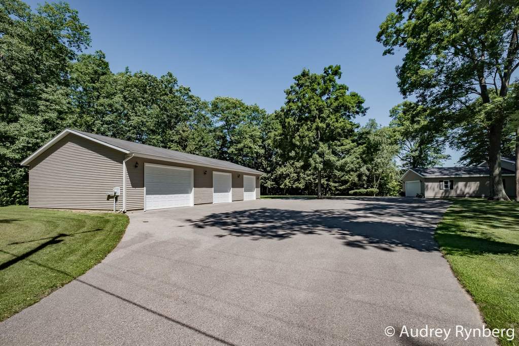4525 S Croton Hardy Drive Newaygo, Mi 49337 - Image 108