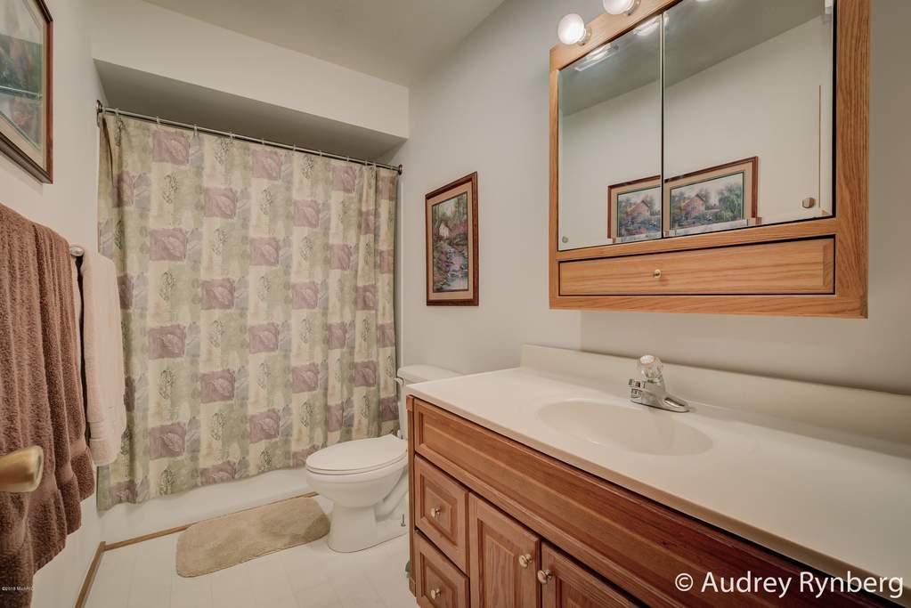 4525 S Croton Hardy Drive Newaygo, Mi 49337 - Image 81