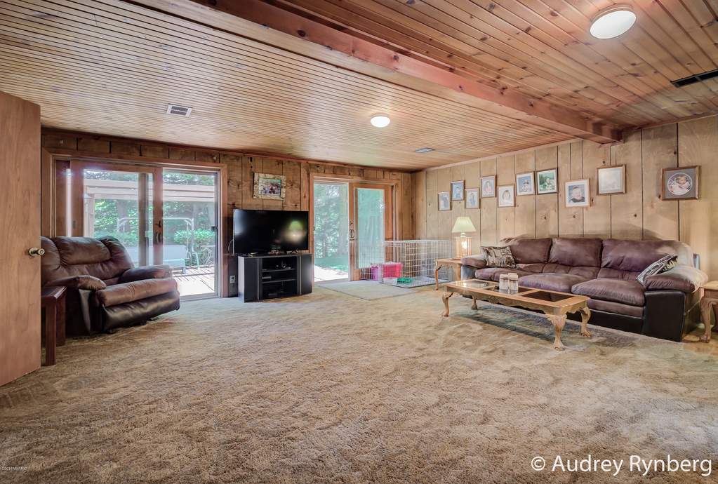4525 S Croton Hardy Drive Newaygo, Mi 49337 - Image 82