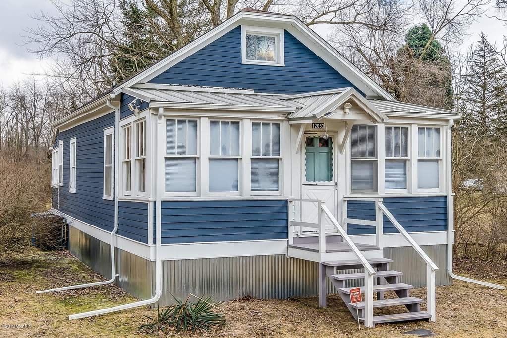 12053 Michigan Street Sawyer, MI 49125 MLS 19012312 properties