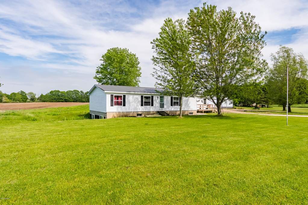 11374 Black Road Morley, MI 49336 MLS 19024819 properties