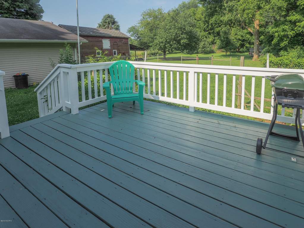 10497 4 Mile Road East Leroy, Michigan 49051 - 10497 4 Mile Rd-126
