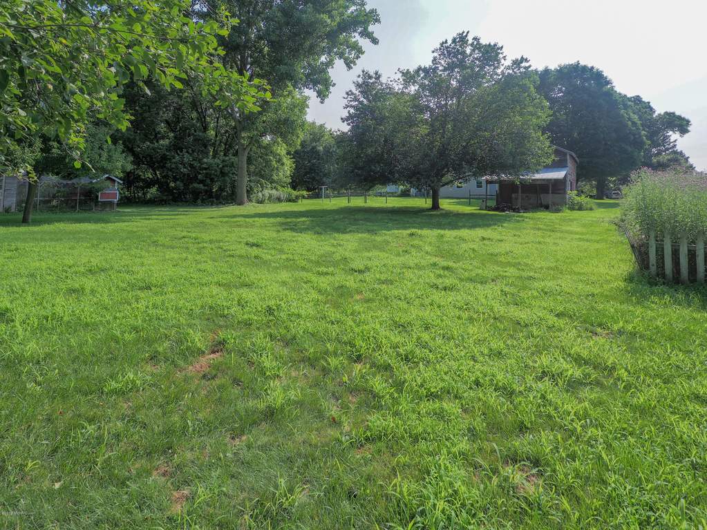 10497 4 Mile Road East Leroy, Michigan 49051 - 10497 4 Mile Rd-133