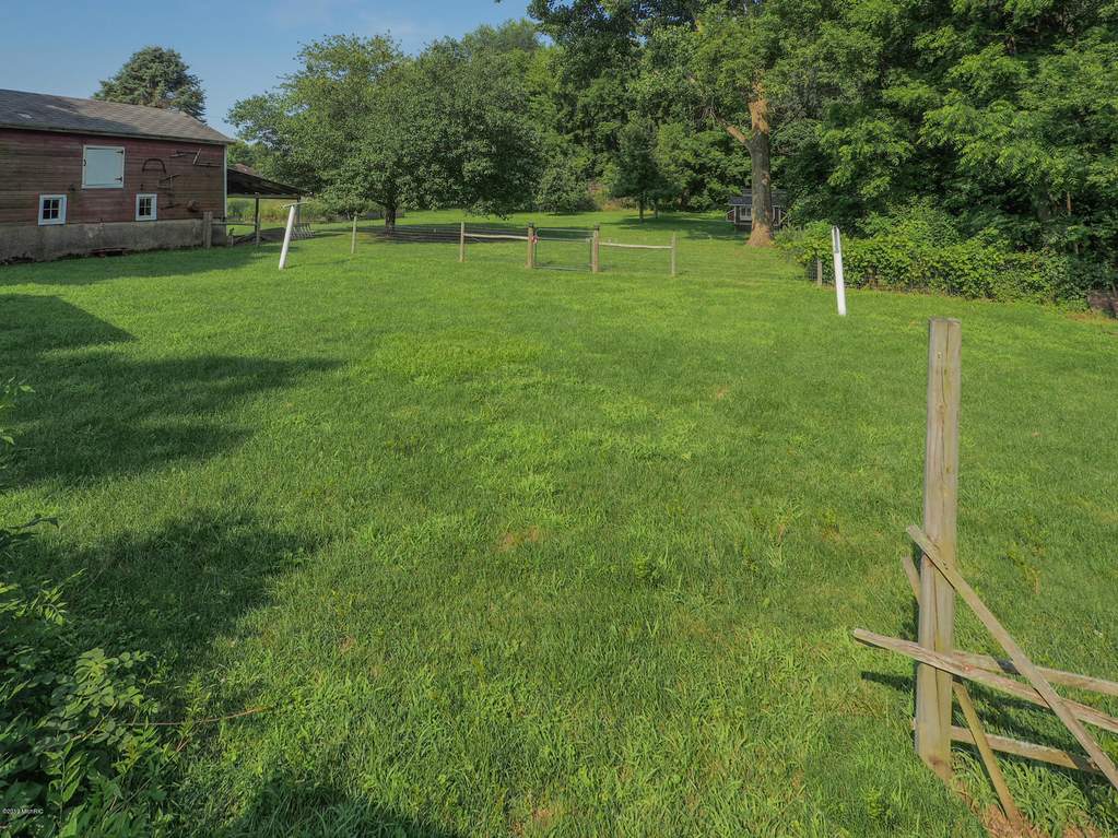 10497 4 Mile Road East Leroy, Michigan 49051 - 10497 4 Mile Rd-137