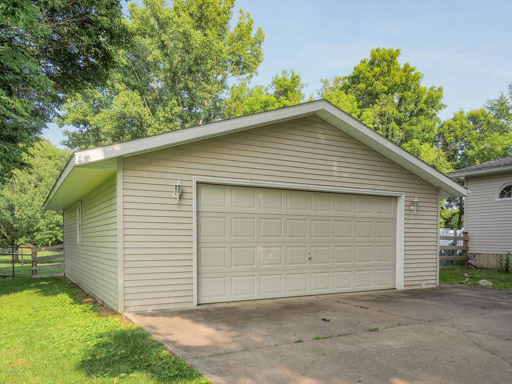 10497 4 Mile Road East Leroy, Michigan 49051 - 10497 4 Mile Rd-138
