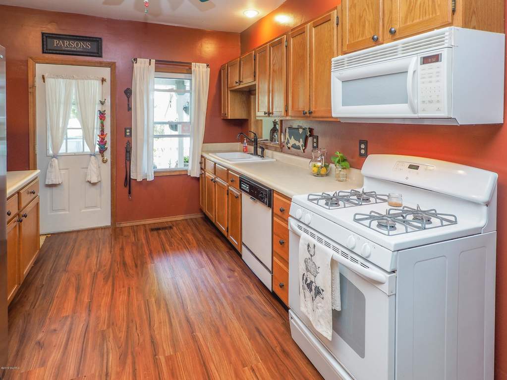 10497 4 Mile Road East Leroy, Michigan 49051 - 10497 4 Mile Rd-109
