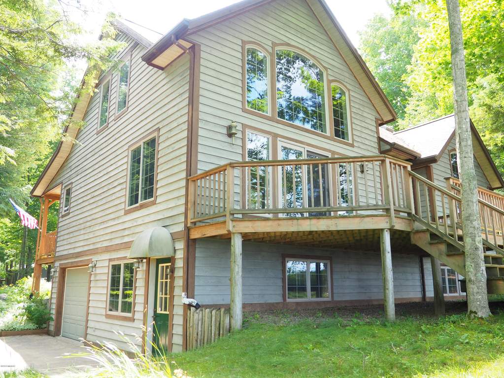 5050/5065 W Fox Farm Road Manistee, Michigan 49660 - P7220022