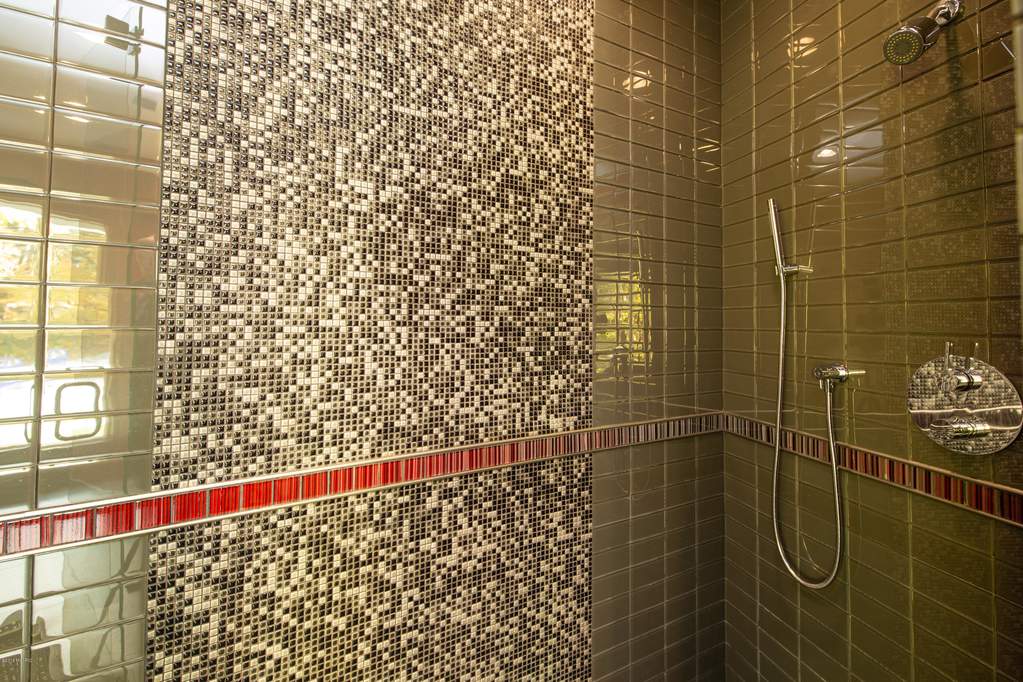 10463 W H Avenue Kalamazoo, Michigan 49009 - 10463_W_H_Ave-80