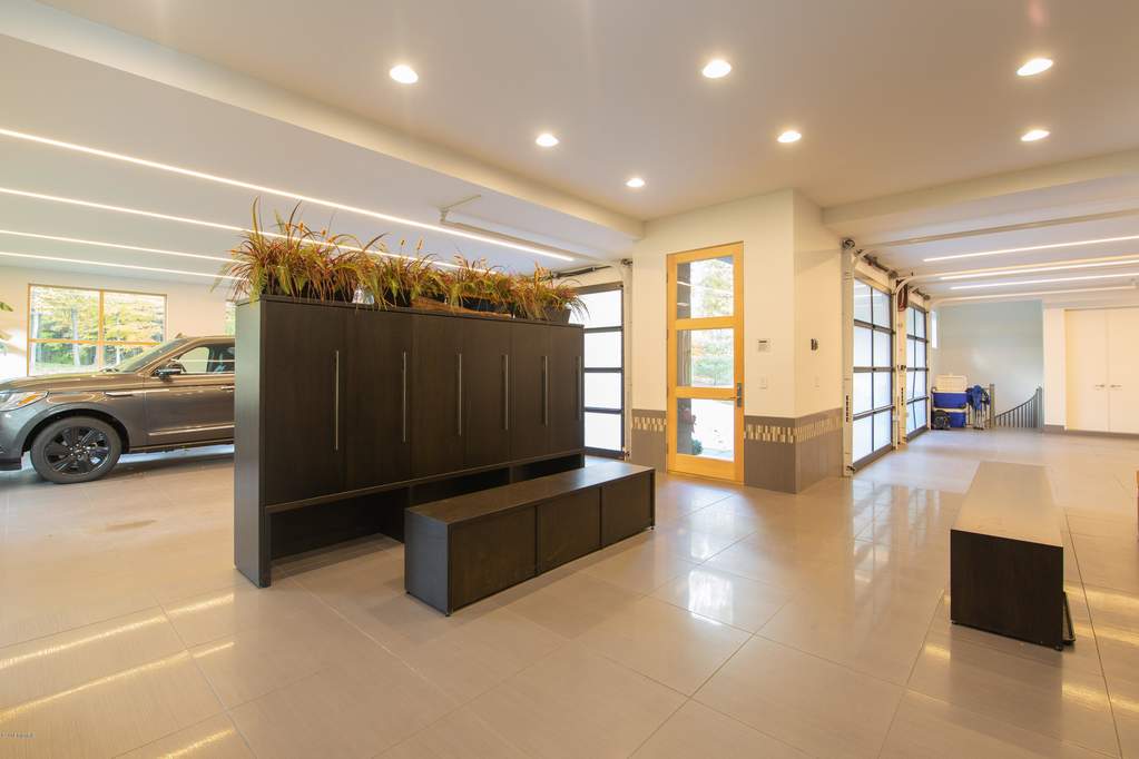 10463 W H Avenue Kalamazoo, Michigan 49009 - 10463_W_H_Ave-87