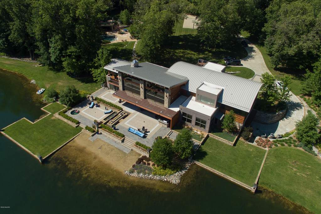 10463 W H Avenue Kalamazoo, Michigan 49009 - 10463_H_Ave_W_Ext_June20_08