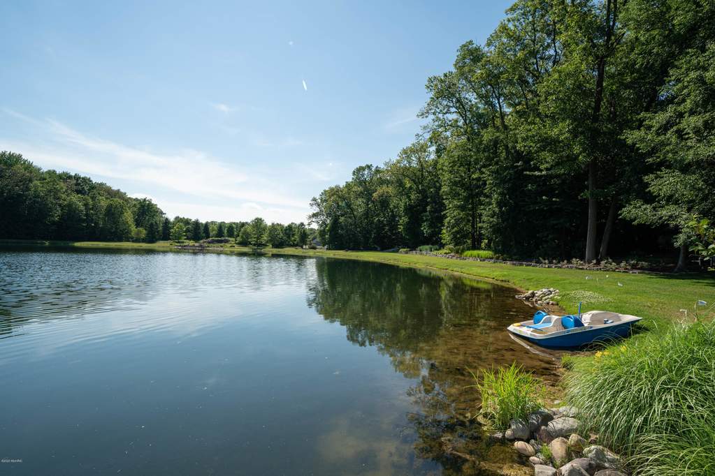 10463 W H Avenue Kalamazoo, Michigan 49009 - 10463_H_Ave_W_Ext_June20_41