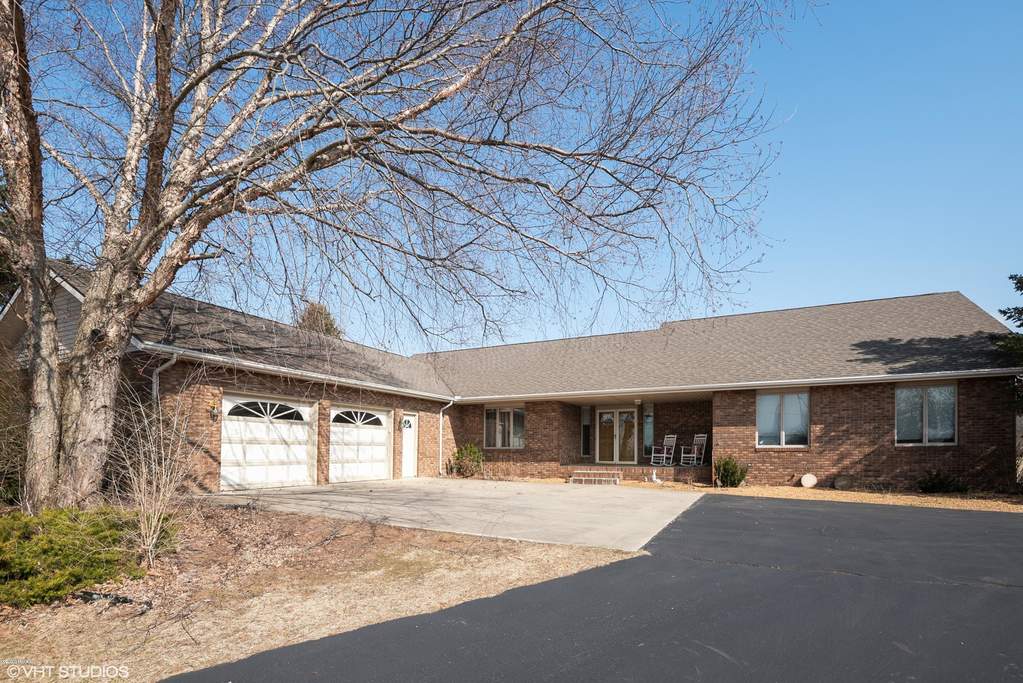 5501 N Coloma Road Coloma, MI 49038 MLS 20008556 properties