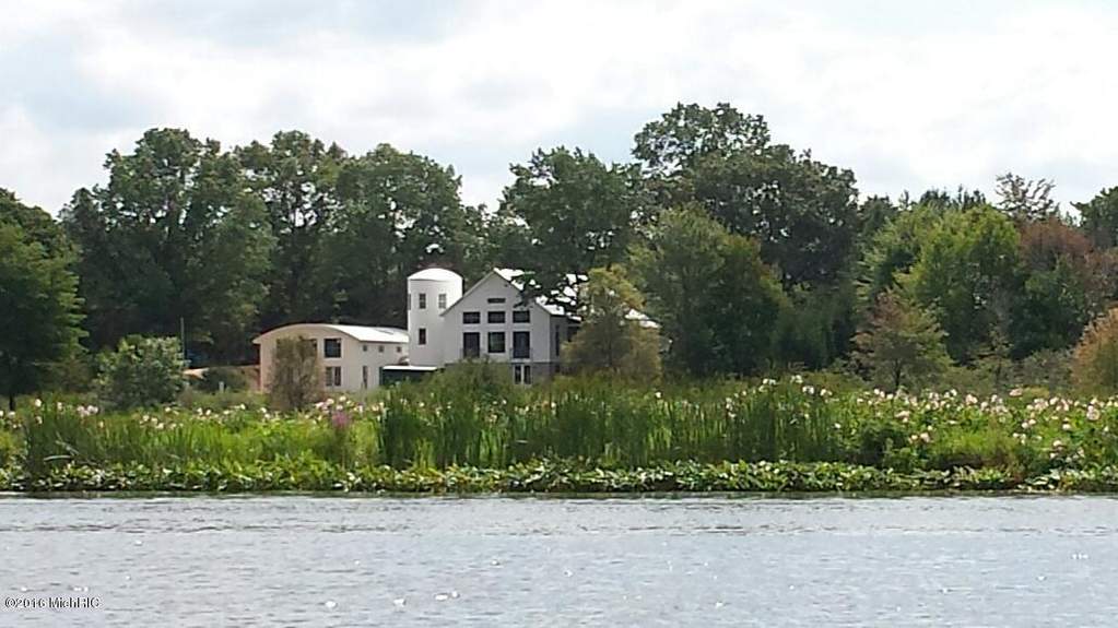 6309 Riverside Road Fennville, Michigan 49408 - IMG_4818