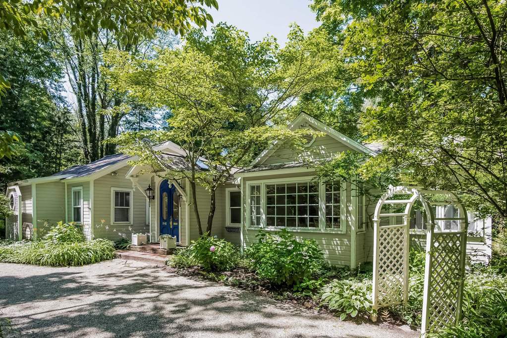 1448 71st Street Glenn, MI 49416 MLS 20019415 properties