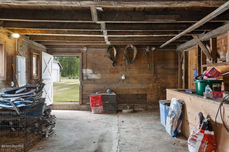 805 Tuttle Road Baroda, Michigan 49101 - 27_805TuttleRd_2009_LowRes