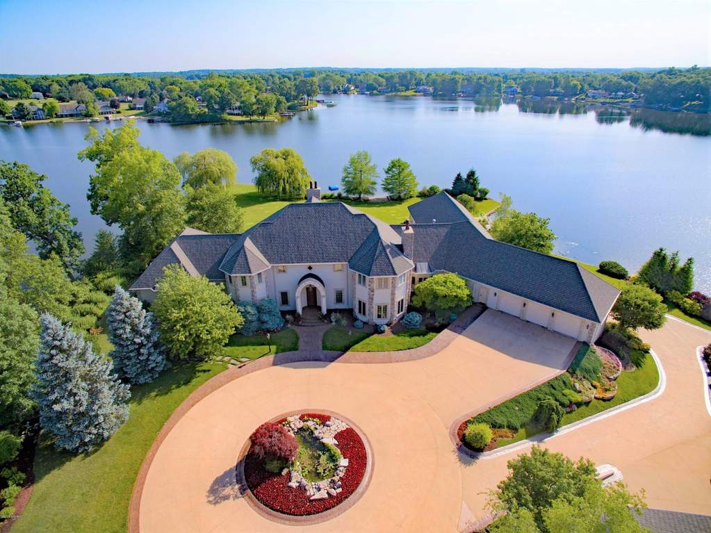61963 Pheasant Pointe Drive Sturgis, Michigan 49091 - Pheasant Pointe Drone 2 lightened