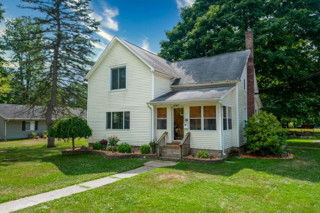 114 N Center Street Bangor, MI 49013 MLS 20027122 properties