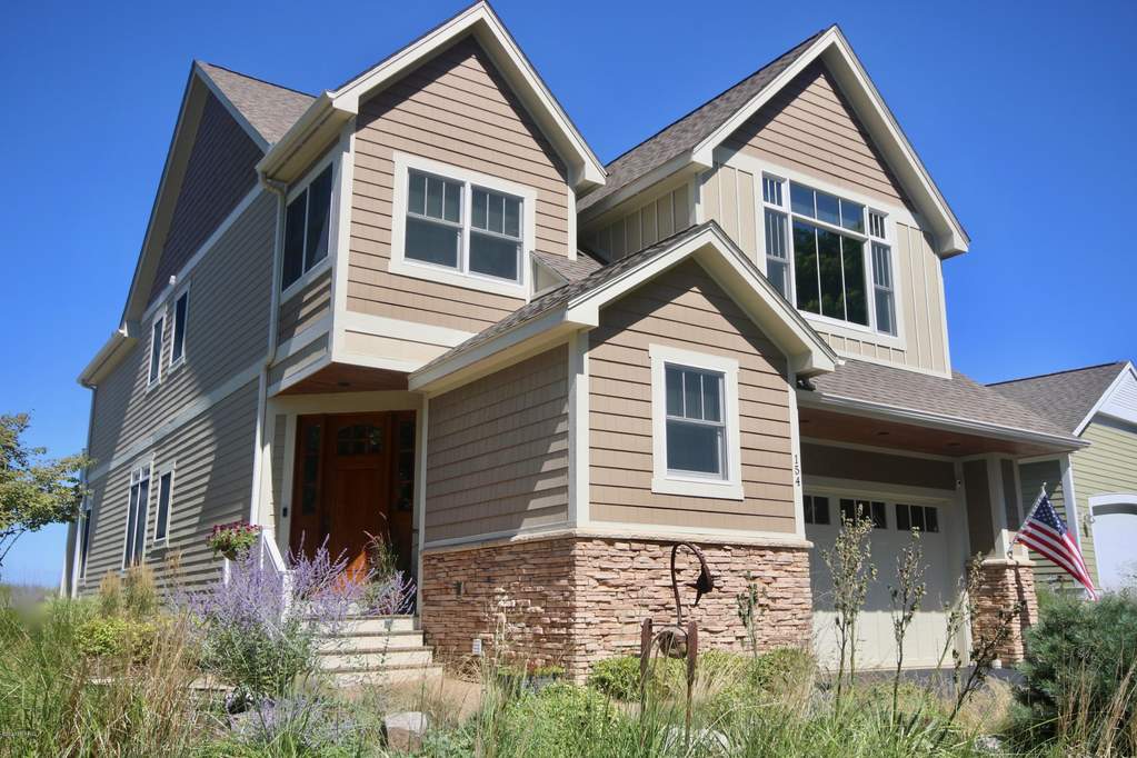 154 Grand Boulevard Benton Harbor Mi 49022 Mls 20030739 Properties