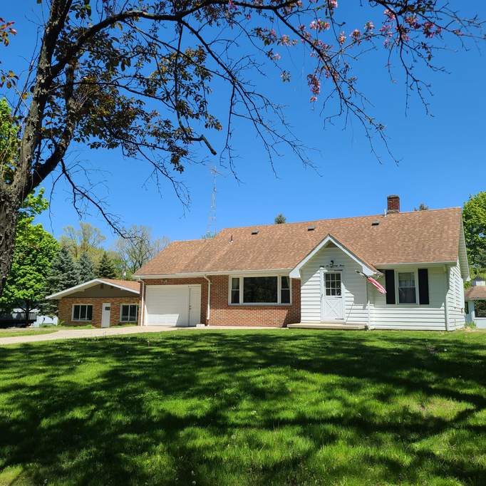 6673 Red Arrow Highway Stevensville, Michigan 49127 - 20210513_144936