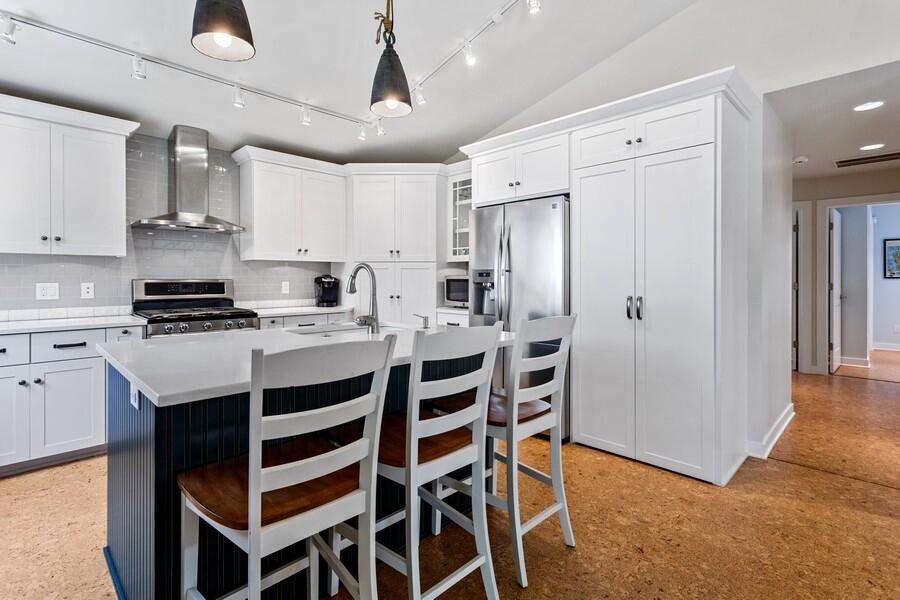 900 North Drive New Buffalo, Michigan 49117 - Kitchen