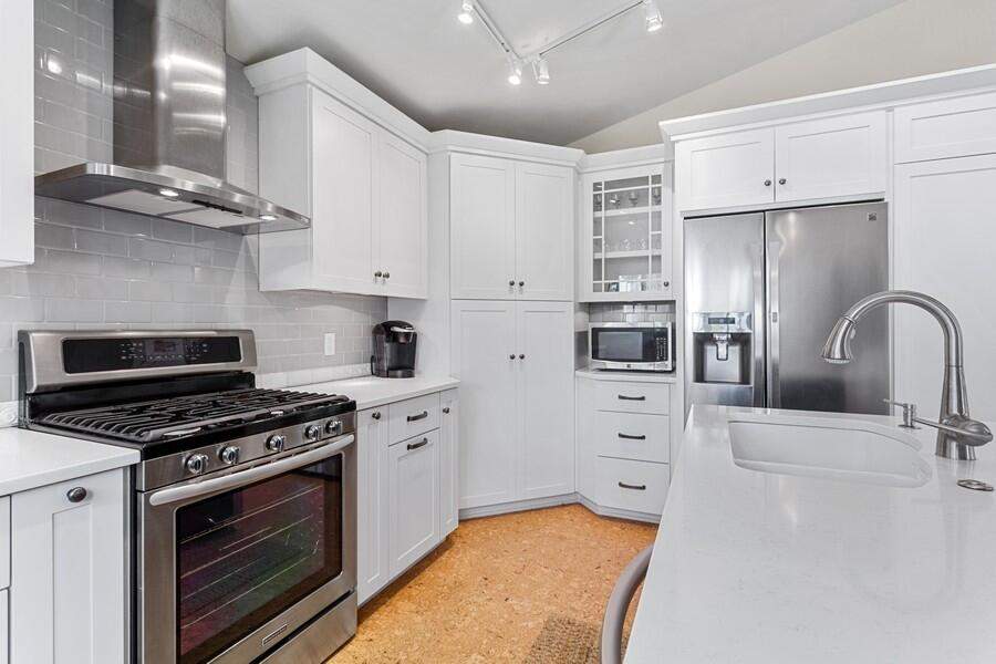 900 North Drive New Buffalo, Michigan 49117 - Kitchen