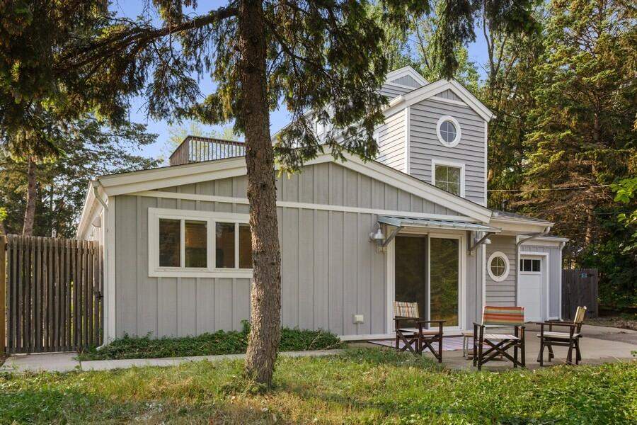 900 North Drive New Buffalo, Michigan 49117 - Exterior