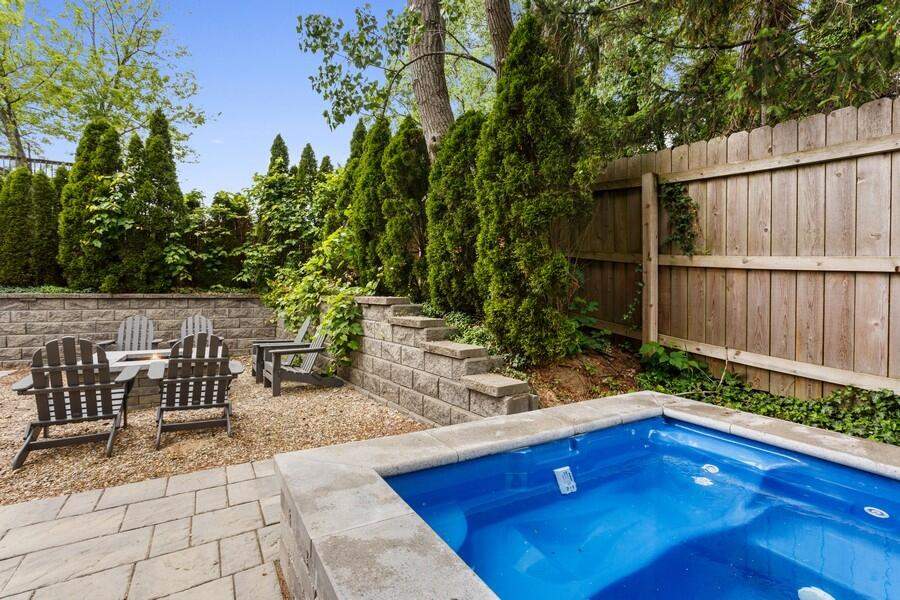 900 North Drive New Buffalo, Michigan 49117 - Hot Tub