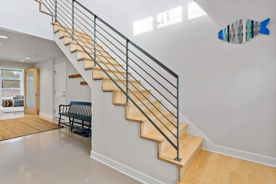 900 North Drive New Buffalo, Michigan 49117 - Stairway