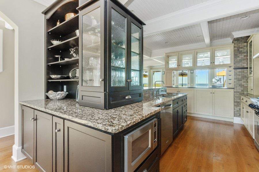 4780 Berrien Path Stevensville, Michigan 49127 - Kitchen