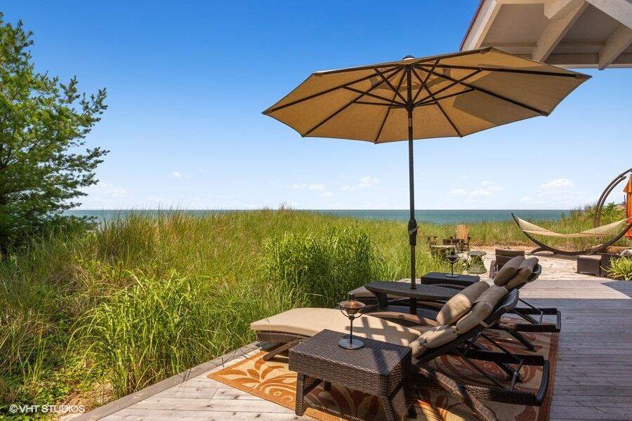4780 Berrien Path Stevensville, Michigan 49127 - Deck