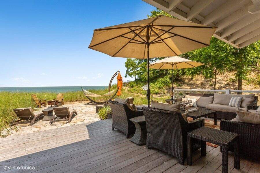 4780 Berrien Path Stevensville, Michigan 49127 - Deck