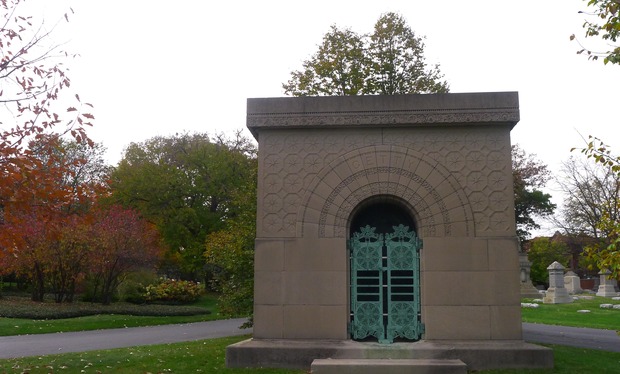 Graceland West - Tomb, Graceland Cemetary