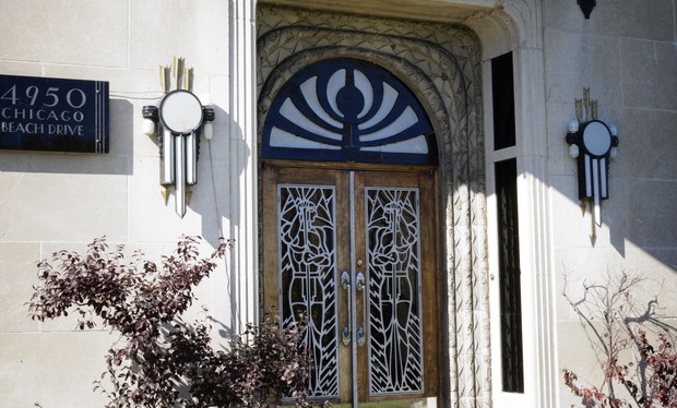 East Hyde Park - Entrance to 4950 Chicago Beach Drive, Apartment Building