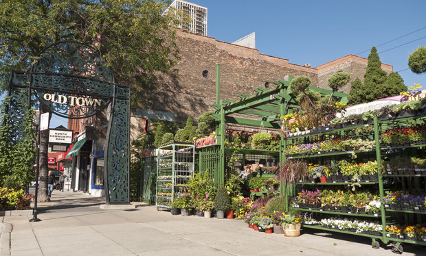 Old Town - Old Town Gardens and Old Town Sign on Wells Street